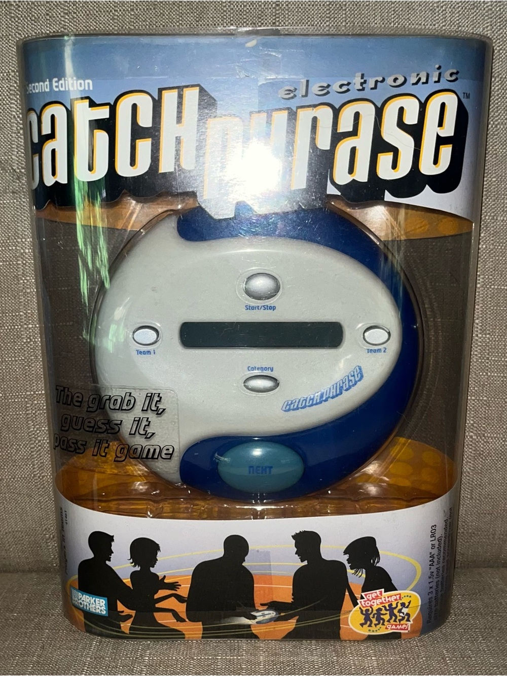 Hasbro Catch Phrase 2nd Edition Handheld Electronic Game 2004 MPN 41461 NIB